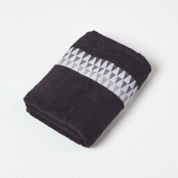 Homescapes Geometric 100% Cotton Hand Towel, Black