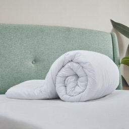 Catherine Lansfield Anti Allergy 15 Tog Hollowfibre Double Duvet White