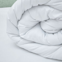 Catherine Lansfield Anti Allergy 15 Tog Hollowfibre Double Duvet White - thumbnail 2