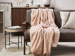 Beliani Blanket Smahra 150 X 200 Cm Pink - thumbnail 2
