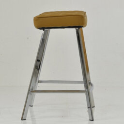 Lakeland Furniture Cruz Light Tan Brown Faux Leather Chrome Fixed Leg Base Bar Stool - thumbnail 5