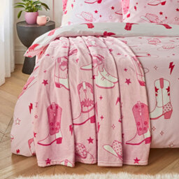 Sassy B Cowgirl Boots Cosy Fleece Oversized Blanket Throw Pink - thumbnail 3