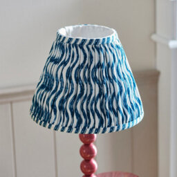 Luminosa Lighting Luminosa Higgledy Gloss Pink Clay Paint Table Lamp With Marlin Blue Fabric Ripple Shade 25Cm E14 - thumbnail 4