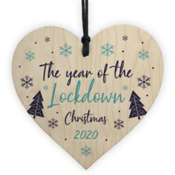 Red Ocean Lockdown Christmas Tree Decoration Wooden Heart Memory Plaque Family Gift - thumbnail 1