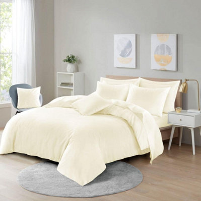 Homes & Linen Easy Care Poly-Cotton Plain Dyed Duvet Cover Set