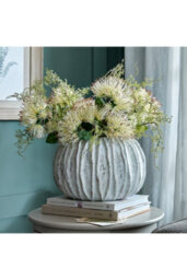 Lorenzo Rotund Fin Vase, Modern Sculpted Centerpiece For Decor - thumbnail 5