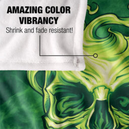 Jq Licensing Glowing Green Silky Skull Supersoft Blanket Multicoloured (152Cm X 127Cm) - thumbnail 4