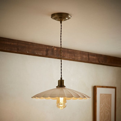 Valuelights Holborn Cream Scallop Pendant Ceiling Light - image 1