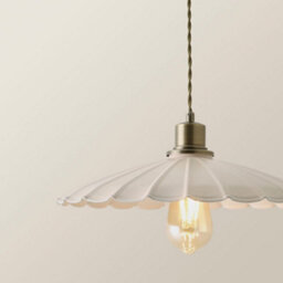 Valuelights Holborn Cream Scallop Pendant Ceiling Light - thumbnail 3