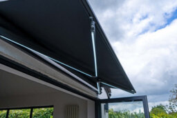 Jack Stonehouse 3 X 2.5M Electric Awning With Led Lights - Aluminium Frame Retractable Sun Shade Canopy For Garden Patio Door Window - Dark Grey - thumbnail 3