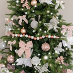Melody Maison Light Pink & White Glitter Bauble Ball Christmas Garland - 180Cm (1.8M / 70.8') - thumbnail 3