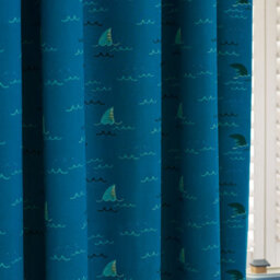Catherine Lansfield Kids Jawsome Shark Fully Reversible 66X72 Inch Eyelet Curtain Two Panels Navy Blue - thumbnail 5