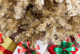 Shatchi 6Ft Artificial Christmas Tree Champagne Gold Shiny Tinsel Tips Bushy Look Luxurious Hinged Branches Decorations - thumbnail 3