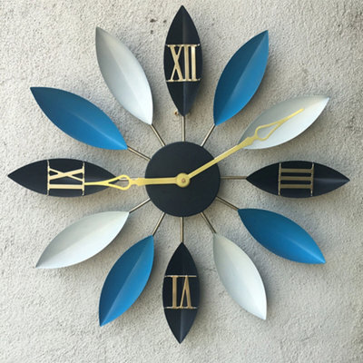 Living And Home Blue Novelty Leaf Shaped Large Silent Non Ticking Metal Wall Clock Art Decor 55Cm - image 1