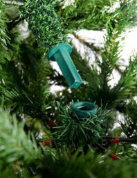 Best Artificial 6Ft (180Cm) Colorado Pine Hinged Thick Indoor Full Christmas Tree With Metal Stand For Home Or Business - thumbnail 3