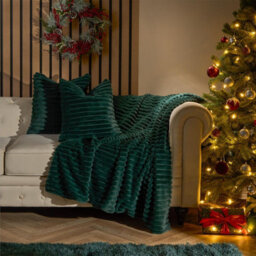 Ohs 2 X Faux Fur Thick Rib Cushion Covers - Green - thumbnail 2