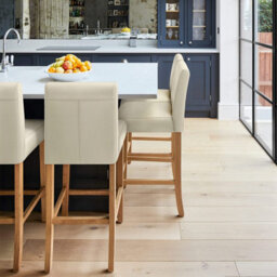 Atlantic Tetbury Bar Stool Cream Leather With Oak Legs - thumbnail 3