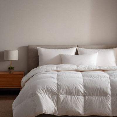 MHG Living Duck Feather & Down Duvet 16.5 Tog - T220 Down-Proof Cotton Cover - Hypoallergenic - Double - image 1