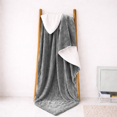 Oxford Homeware Blanket Reversible Soft Plush Throw For Bed & Sofa Sherpa Fleece Blanket, Silver, Single (130 X 150Cm)