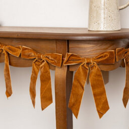 Melody Maison Caramel Brown Velvet Bow Christmas Garland Bunting - 200Cm - thumbnail 2