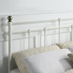 SlumberWorx Bayford Traditional White King Size Metal Bed Frame - thumbnail 3
