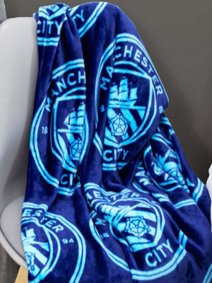 Manchester City Fc Crest Soft Fleece Blanket, Throw Blue - image 1