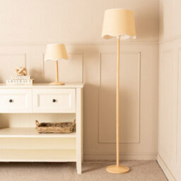 Valuelights Triston Natural Light Wood Stem Table Lamp With Scallop White Trim Tapered Lamp Shade And Led Bulb - thumbnail 3