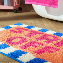 Ohs Strip Off Slogan Tufted Bath Mat Soft Absorbent Non Slip Shower Rug - thumbnail 2