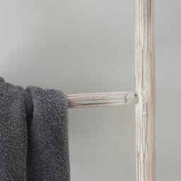 Free Standing Wooden Towel Rack Whitewash -  Clothes Airer - Bathroom Towel Ladder - Bedroom Clothes Rail - thumbnail 2