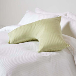 Homescapes Sage Green Egyptian Cotton Super Soft V Shaped Pillowcase 330 Tc - thumbnail 2
