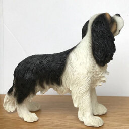 Animal Crackers Tricolour King Charles Spaniel Figurine From The Leonardo Dog Studies Range, Gift Boxed. - thumbnail 4