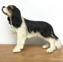 Animal Crackers Tricolour King Charles Spaniel Figurine From The Leonardo Dog Studies Range, Gift Boxed. - thumbnail 3