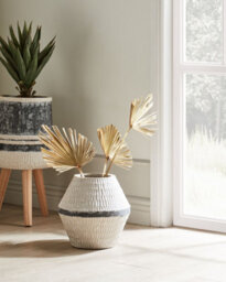Beliani Flower Vase Aruncus Ceramic 30 Cm Beige - thumbnail 2