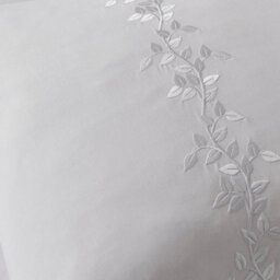 Samantha Faiers Home Alice Embroidery King Size Duvet Cover Set With Pillowcases - White - thumbnail 3