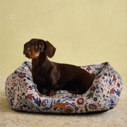 Rosewood Joules Festival Floral Box Dog Bed - thumbnail 2