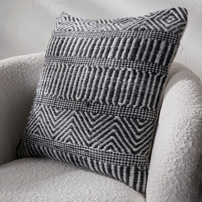 Pacific Lifestyle Indoor And Outdoor Black And White Inca Pattern Scatter Cushion - image 1