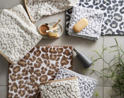Allure Bath Fashions Luxury Jacquard Leopard Bath Towel - Natural - thumbnail 2