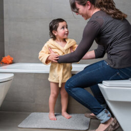 Jml Hydro Wonder Grey- Super-Comfy Shower Mat That Never Stains Or Blocks Your Drains - thumbnail 3