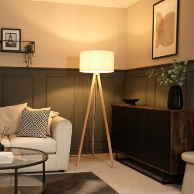 Valuelights Barbro Natural Tripod Floor Lamp With Cream Boucle Shade And Bulb - image 1
