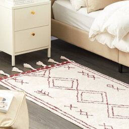Beliani 80 X 150 Cm Hand-Tufted Cotton Rug Off-White With Dark Red Geometric Pattern And Tassels - thumbnail 2