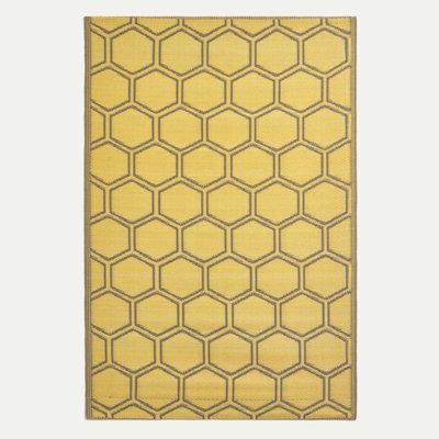 Homescapes Luxury Outdoor Rug Waterproof Reversible For Garden Patio, 182 X 122 Cm, Yellow, 100% Recycled, Honeycomb - image 1