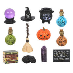Shelf Of Shadows 12-Day Halloween Advent Calendar With Spooky Ornaments - thumbnail 5