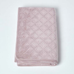 Homescapes Luxury Dusky Pink Quilted Velvet Bedspread Geometric Pattern 'eternity Ring' Throw, 200 X 200 Cm - thumbnail 2
