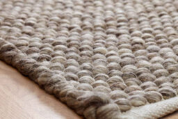 Handmade Luxurious Plain Easy To Clean Textured Taupe Wool Rug For Living Room & Bedroom-80Cm X 150Cm - thumbnail 3