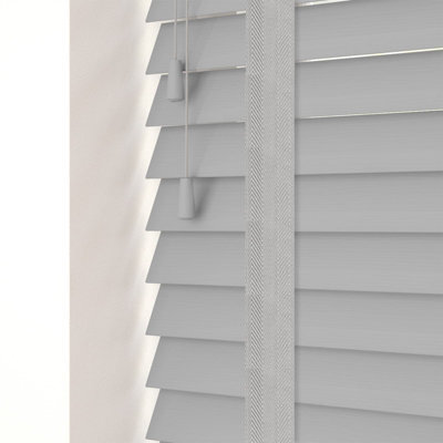 Caecus Blinds Made To Measure Faux Wood Venetian Blind Tapes Light Grey 75Cm Width X 200Cm Drop - image 1