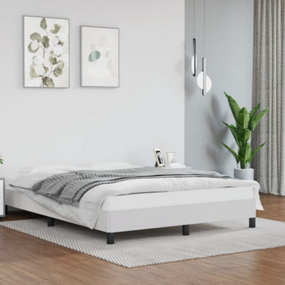 Berkfield Bed Frame White 135X190 Cm 4Ft6 Double Faux Leather - image 1