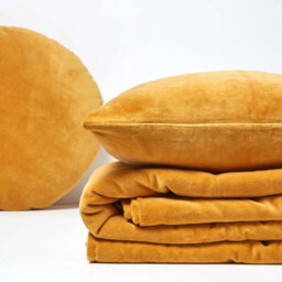 Homescapes Mustard Velvet Quilted Throw, 150 X 200 Cm - thumbnail 5