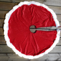 Samuel Alexander 90Cm Usb Powered Light Up Red And White Faux Fur Christmas Tree Skirt With Leds - thumbnail 4
