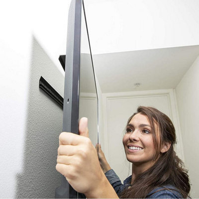 "Hangman Simple Mount Tv Wall Hanger Bracket For 32""-80"" Tvs, Holds 125 Lbs S2060-Sf" - image 1