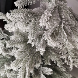 Samuel Alexander 5Ft (1.5M) Grey Frosted Grandis Fir Christmas Tree With Metal Stand - thumbnail 9